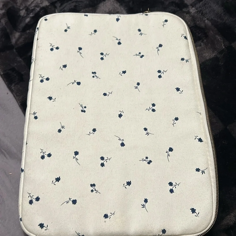 Typo tablet case
